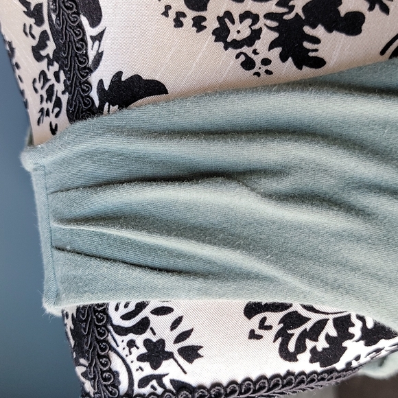 The North Face dress with pockets - Picture 3 of 15